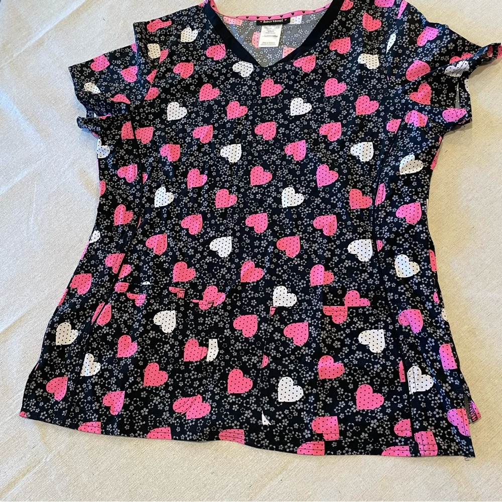 HeartSoul Pink and White Hearts Scrub Top (L)